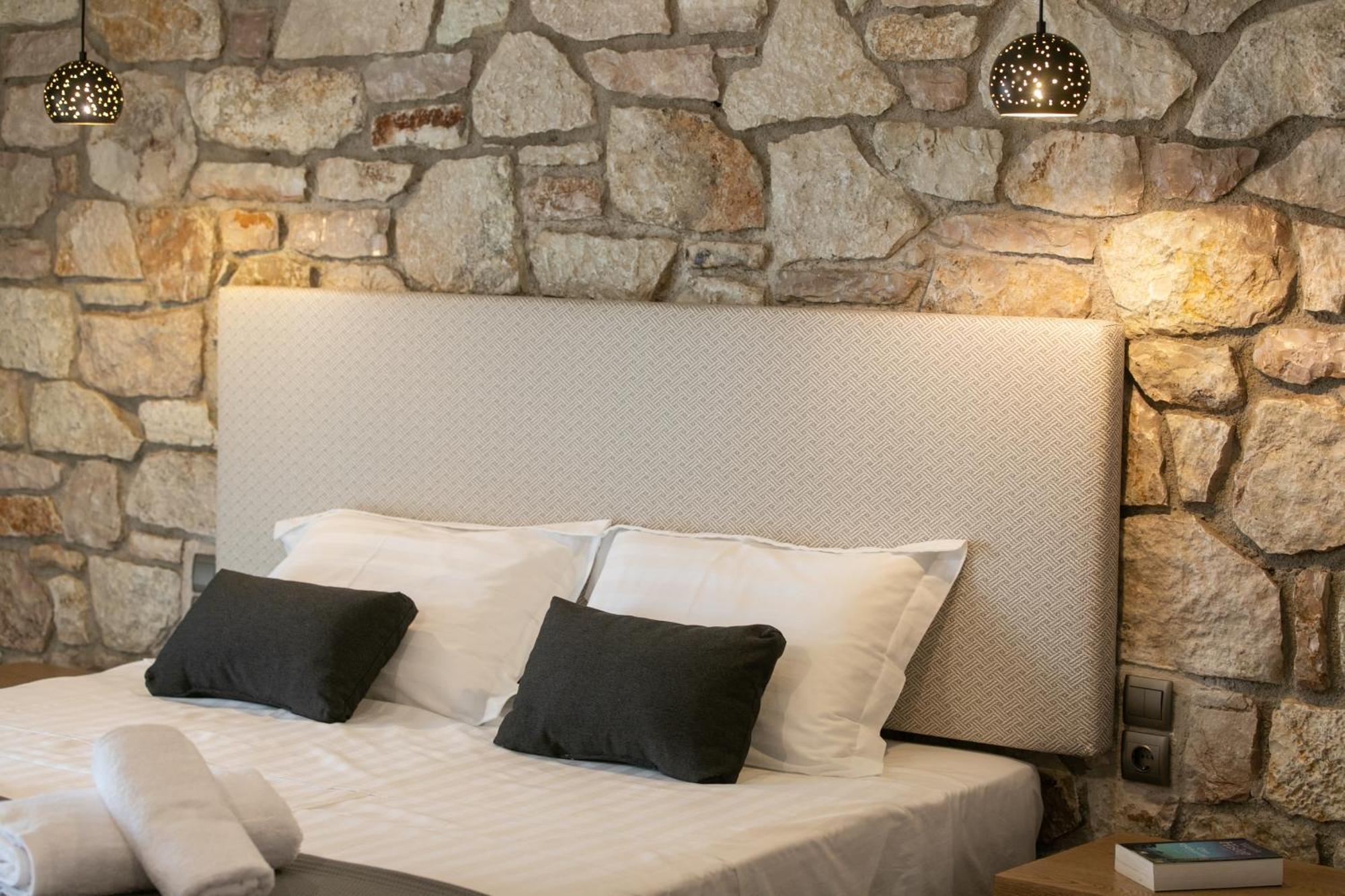 Michelangelo Suites And Apartments Valanidorachi Екстер'єр фото
